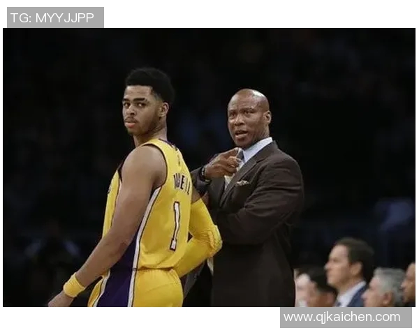 北京羽毛球队反击之路:胜利与失落交织的赛季回顾 北京羽毛球队反击之路:胜利与失落交织的赛季回顾