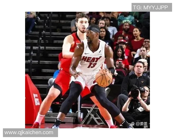 泰勒希罗在NBA赛季中的崛起与挑战分析