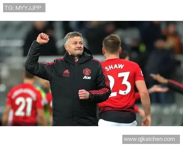 凯恩的足球传奇之路：从青涩少年到世界顶级前锋的成长历程