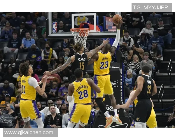 湖人勇士激战回放精彩瞬间全景解析与赛后点评